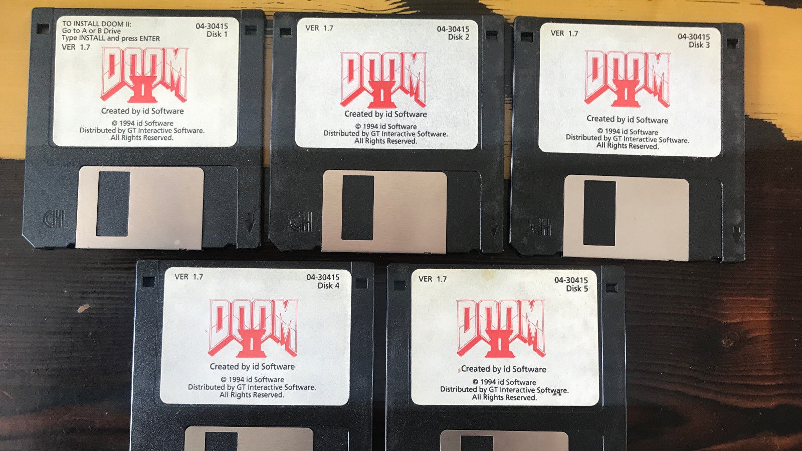 有人出售DOS版《毁灭战士2》初版拷贝，卖家是制作人自己
