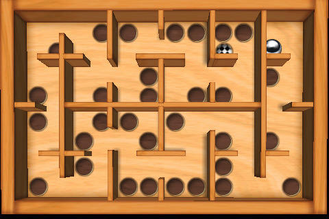《Labyrinth》是iPhone上最早的重力感应游戏，也是最早的一批第三方游戏