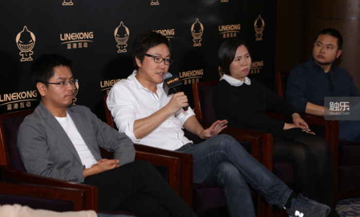 王峰与其他合伙人接受了发布会后的记者采访