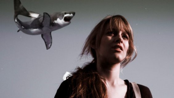 鲨卷风女演员图片图片